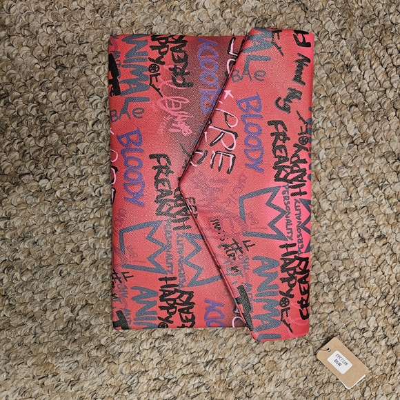 Graffiti clutch purse - Picture 2 of 5